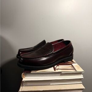Rockport Size 9.5 Men’s Classic Burgundy Leather Loafers